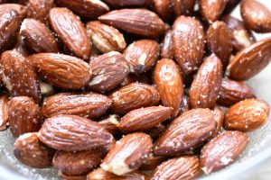 Saltmandler i mikroovn - saltede mandler