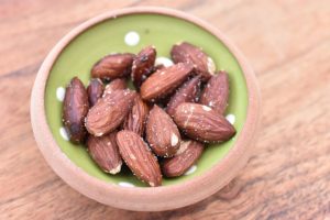 Saltmandler i mikroovn - saltede mandler