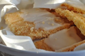 Søren Ryge inspirerer: smørbagte fedtebrød med romglasur