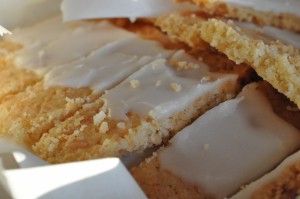 Søren Ryge inspirerer: smørbagte fedtebrød med romglasur