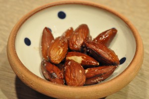 Saltmandler i mikroovn - saltede mandler