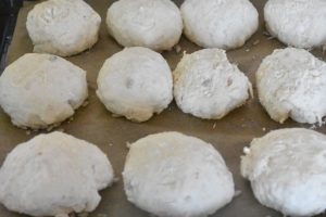 Boller & brød med risengrød rester - opskrift