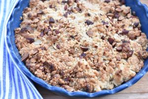 DSC_3982 • nogetiovnen.dk Pæretærte med smuldredej af havregryn