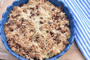 DSC_3988 • nogetiovnen.dk Pæretærte med smuldredej af havregryn