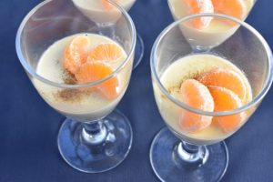 DSC_0110 • nogetiovnen.dk Vanilje panna cotta med mandariner & lakrids