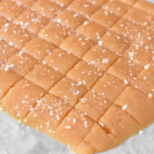 Salt karameller i mikrovn – nem opskrift