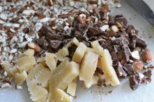 Småkager med marcipan mandler & chokolade