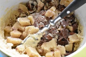 Småkager med marcipan mandler & chokolade