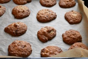 Småkager med marcipan mandler & chokolade