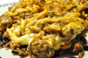 Gratineret pasta af spaghetti Bolognese