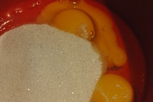 Toscakage med marcipanbund - nem opskrift