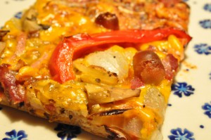 Nemme pizzaer af koldthævet dej