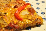 Pizza af koldhævet dej