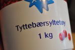 DSC_2033 • nogetiovnenstaging.com Småkager med syltetøj - julemandens knapper