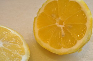 Citronkage - svampet og lækker. Nem opskrift