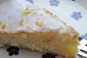 Citronkage - svampet og lækker. Nem opskrift