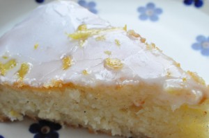 Citronkage - svampet og lækker. Nem opskrift