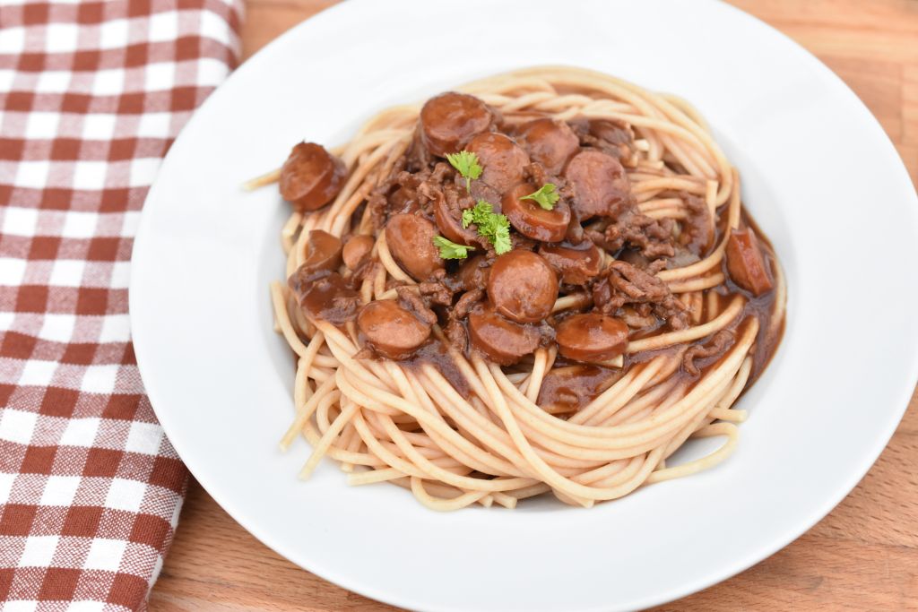 DSC_3046 • nogetiovnen.dk Millionbøf med gulerødder & pølser - opskrift