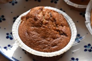 Nemme bananmuffins - banan chokolade muffins