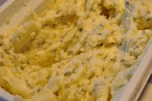 Bagekartofler - bagte kartofler i ovn med hvidløgssmør