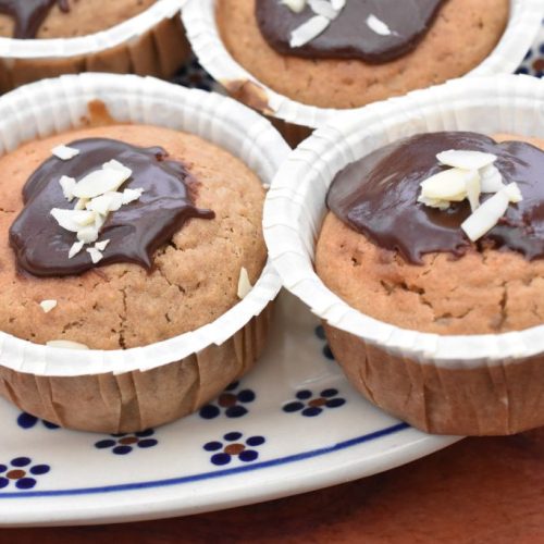 Havregrynsmuffins - opskrift på muffins med kærnemælk