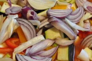 Marineret nakkefilet i stegeso m. bulgur, squash & aubergine