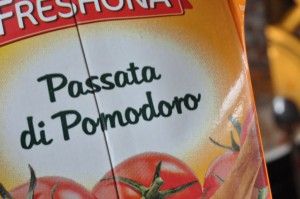 Verdens bedste lasagne med gulerødder og hvidløgsbrød opskrift