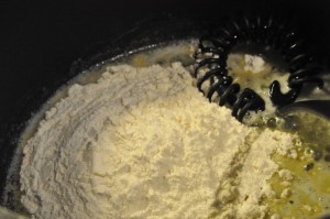 Bechamelsauce opskrift på hvid opbagt sovs