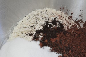 Biscotti med kakao og hasselnødder - opskrift