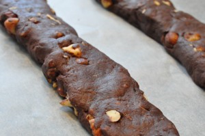 Biscotti med kakao og hasselnødder - opskrift