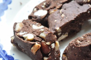 Biscotti med kakao og hasselnødder - opskrift