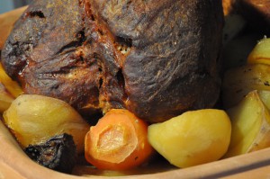 Pulled pork i stegeso med kartofler - nem opskrift