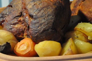 Pulled pork i stegeso med kartofler - nem opskrift