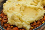 Shepherds pie med hakket svinekød opskrift