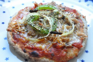 Pita pizza med skinke & tun - på pitabrød