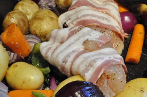 DSC_5627 • nogetiovnenstaging.com Kyllingefad med bacon og kartofler – nem ovnret med grønt
