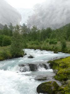Eventyrligt smukke naturscenarier - Briksdalbreen