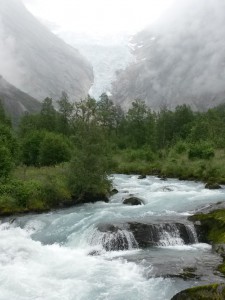 Eventyrligt smukke naturscenarier - Briksdalbreen