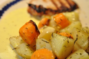 Grillede kartofler & gulerødder i foliebakke