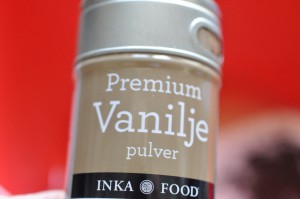 Rabarberkage med marcipan og kokosmel