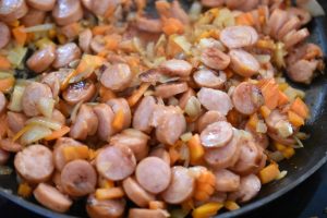 Brændende kærlighed med pølser & kartoffelmos