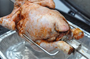 Kylling på grill rotisseri saftig grillkylling