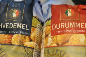 DSC_6976 • nogetiovnen.dk Kartoffelpizza med mozzarella, løg & rosmarin