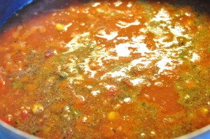 Kødsovs med svinekød og grøntsager - opskrift