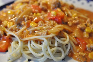 Kødsovs med svinekød og grøntsager - opskrift