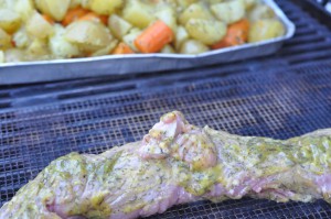 Sennepsmarineret svinemørbrad på grill