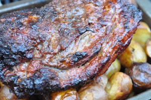 Nakkefilet på grill rotisserie - grillet nakkesteg