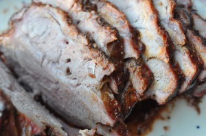 Nakkefilet på grill rotisserie - grillet nakkesteg