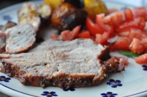 Nakkefilet på grill rotisserie - grillet nakkesteg