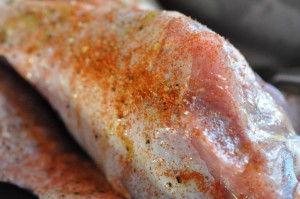 Kalkunlår på grill - opskrift på grillet kalkun